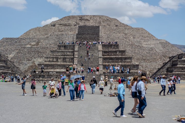 Ballongfly + Grotta frokost + Teotihuacan tur fra Mexico City