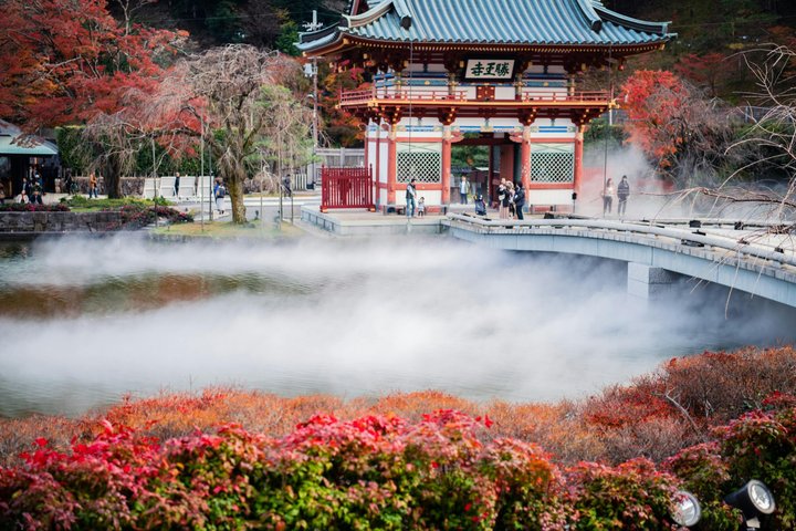 Tour privato delle attrazioni di Osaka con Guida e veicolo di lusso