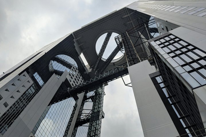 Tour privato delle attrazioni di Osaka con Guida e veicolo di lusso