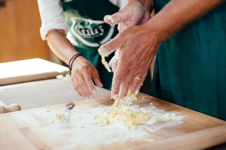 Aula de Pizza ou Massa com Sorvete em uma Fazenda Toscana em Florença