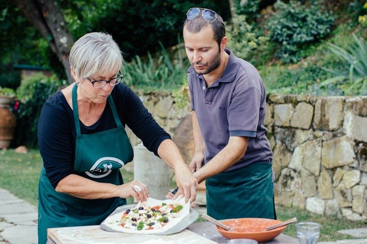 Aula de Pizza ou Massa com Sorvete em uma Fazenda Toscana em Florença