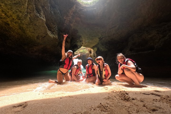 Tour in kayak a Benagil: avventura tra le grotte marine