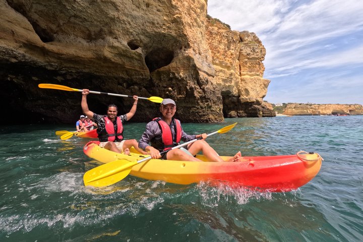 Tour in kayak a Benagil: avventura tra le grotte marine