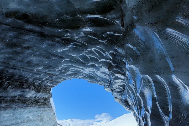 Avventura nella Grotta di Ghiaccio del Ghiacciaio Castner da Fairbanks