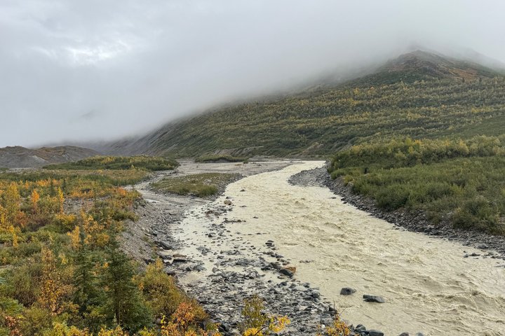 Avventura nella Grotta di Ghiaccio del Ghiacciaio Castner da Fairbanks