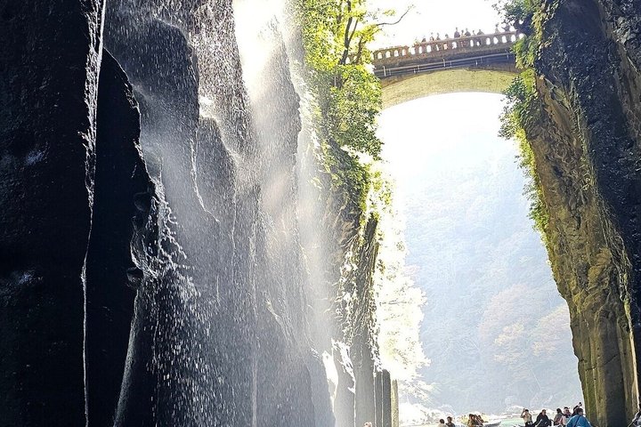 Dagstur til Miyazaki Takachiho Gorge & Shrine afgår fra Fukuoka
