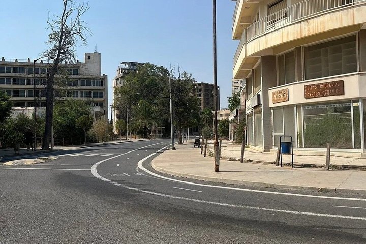 Mr John Personlig erfarenhet - Varosha Ghost Town Famagusta Tour