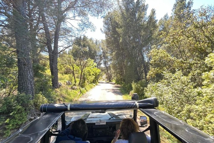 4x4 safari - 4 timmar Alpilles Provence - Avgång från Arles