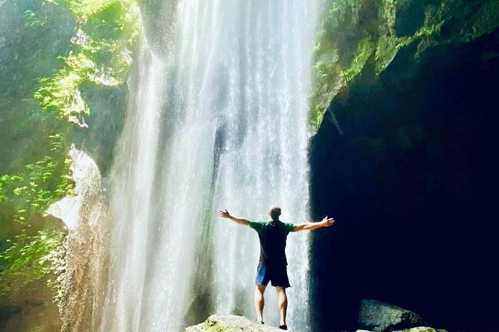 Tour por Bali Oriental: Templo Madre, Penglipuran y Tukad Cepung