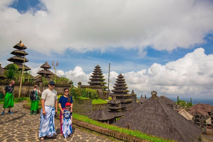 Tour por Bali Oriental: Templo Madre, Penglipuran y Tukad Cepung