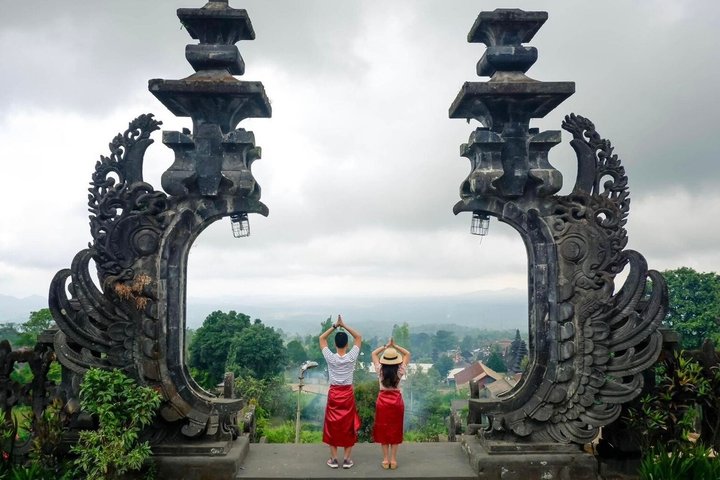 Tour por Bali Oriental: Templo Madre, Penglipuran y Tukad Cepung