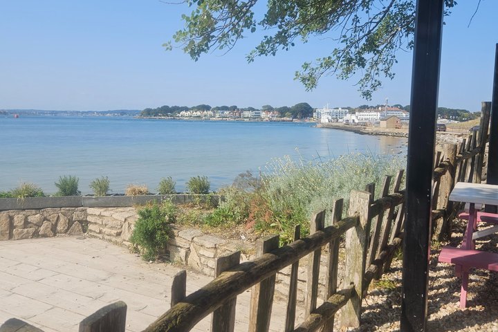 Location de bateaux en auto-conduite autour de Poole Harbour