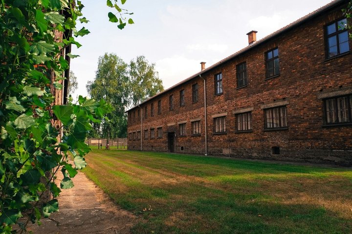 Oswiecim : Reserva de entrada en Auschwitz & Audio Tour autoguiado