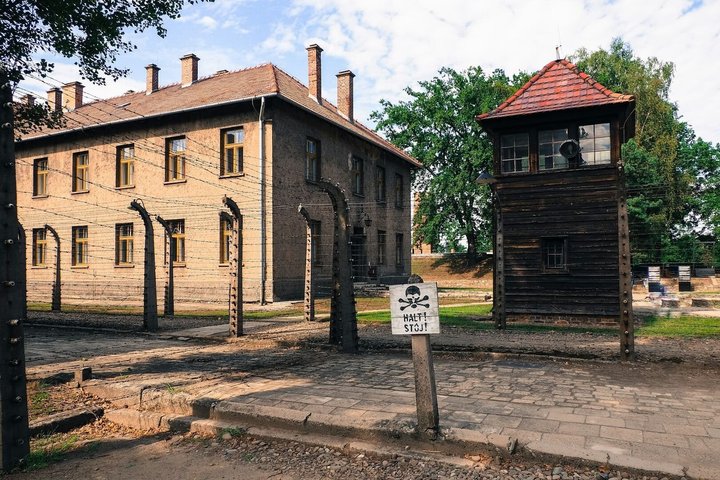 Oswiecim : Reserva de entrada en Auschwitz & Audio Tour autoguiado