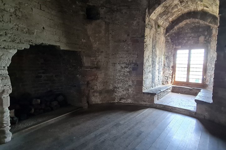 Open groepsrondleiding door Conwy Castle met een officiële gids