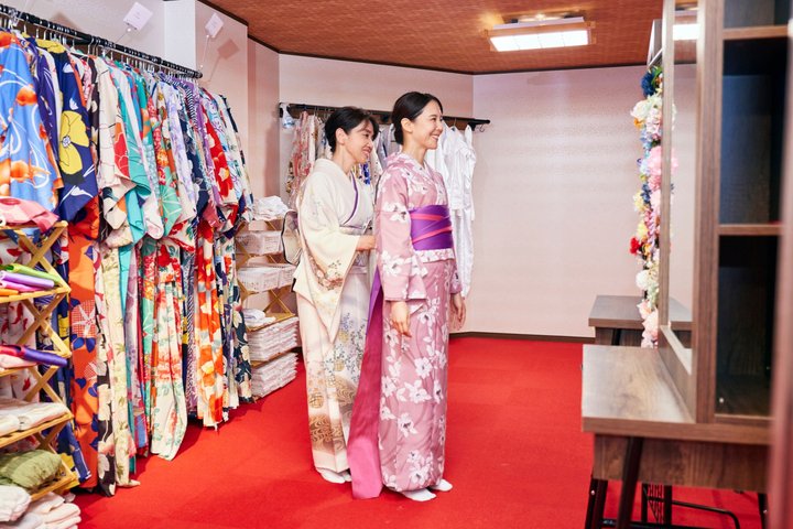 Kimono te seremoni i Tokyo, Asakusa Maikoya