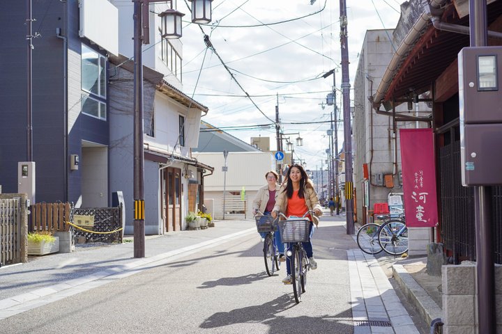 Himeji Castle Easy Bike Tour : Samurai Geschichte, Garten & Matcha