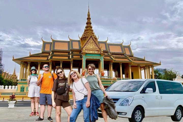 Kungliga slottet, Nationalmuseum, Killing Fields och Tuol Sleng tour