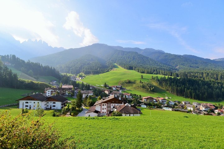 Von Bozen ins Föhntal ,Seceda und St. Ulrich Tagestour