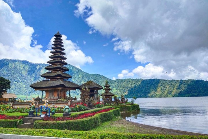 Restauranter i nærheten av Beratan Temple & Tanah Lot Private Tour
