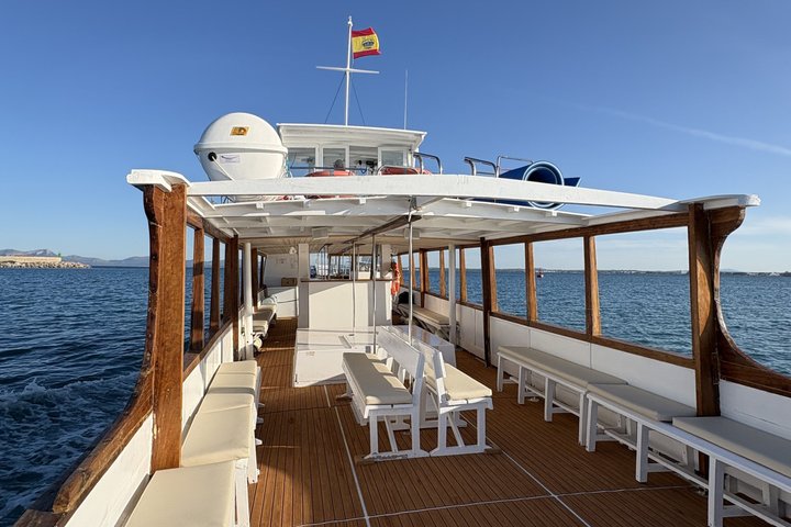 Sonnenuntergangskreuzfahrt in Alcudia mit Tapas & Schwimmen