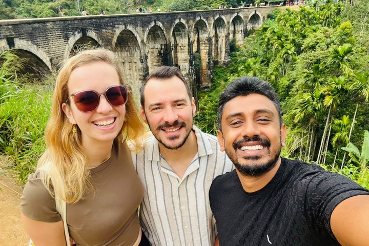 Viaje de Kandy a Ella en coche con viaje panorámico en tren desde Ambewela