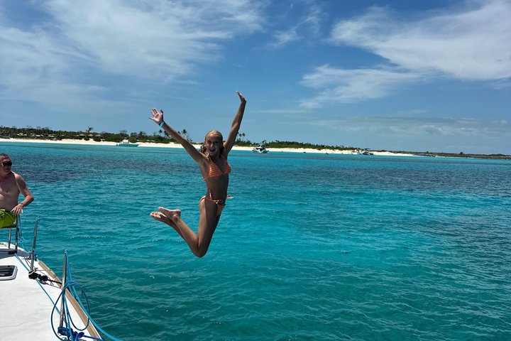 Nassau 3-stops: Snorkeling, Swimming Pigs, Turtles & Lunch