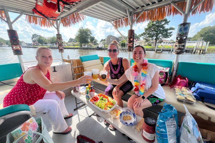 Croisières privées de 2 heures en bateau Tiki à Virginia Beach
