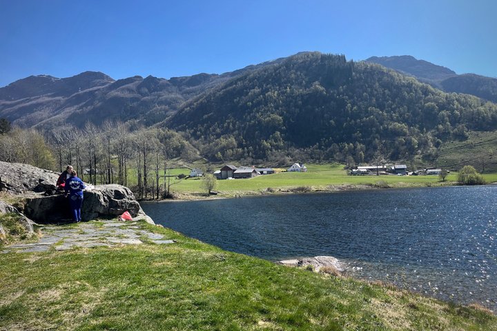 Langfoss og Stordalsvatnet fra Haugesund, liten gruppe tur