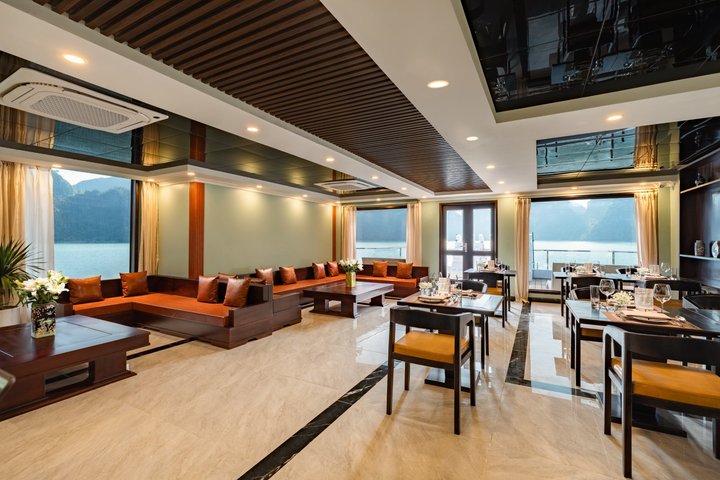 Hera Luxury Cruise - den mest luksuriøse dagstur i Halong Bay
