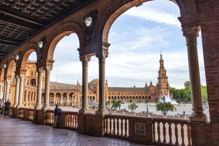 Miglior Tour Cruise-Friendly da Cadice a Siviglia con tempo libero
