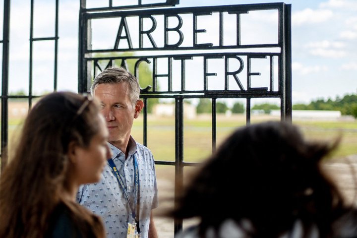 Sachsenhausen Koncentrationsläger Busstur på engelska från Berlin