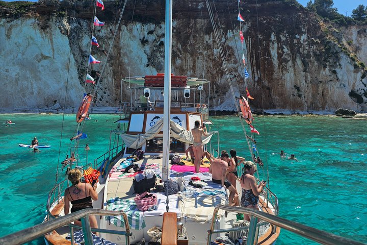 "Crociera da sogno" Crociera giornaliera dal porto di Argostoli con una tradizionale barca greca