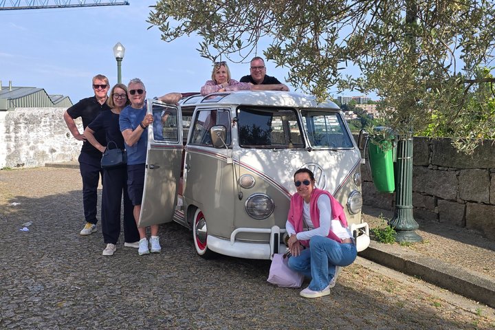 Porto: Exclusive Tour in a Vintage VW Kombi with an Open Roof