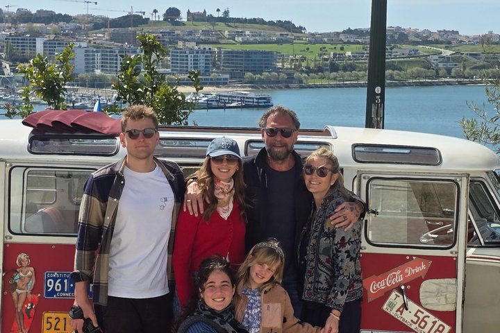 Porto: Exclusive Tour in a Vintage VW Kombi with an Open Roof