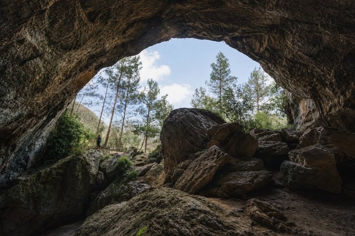 Från Valencia: Montanejos termalbassänger + Vandring, forsränning, kajak
