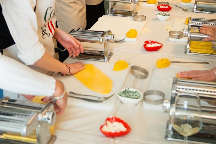 Genoa Ravioli, Fettuccine & Tiramisu Class met fijne wijn