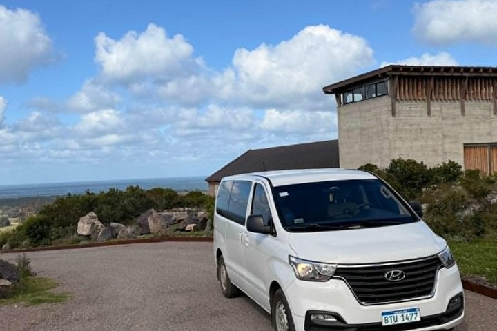 Descubre Punta del Este : Tour Privado por la Ciudad con un Guía Local