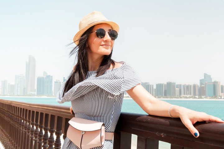 Abu Dhabi Halbtages-Stadtrundfahrt mit Führung - Erlebnis teilen