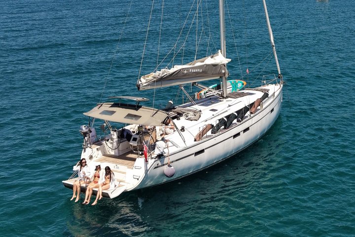 Viaje diario en velero por la isla de Elba