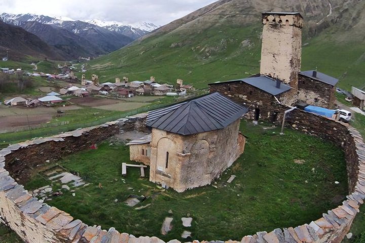 Tour privato di un giorno da Kutaisi al Passo di Svaneti Zagar e Ushguli