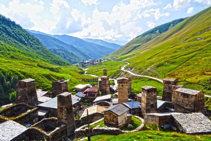 Tour privato di un giorno da Kutaisi al Passo di Svaneti Zagar e Ushguli