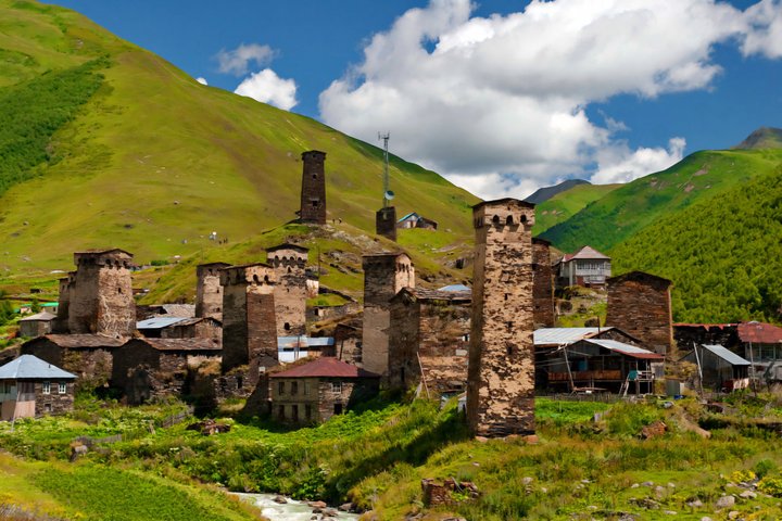 Tour privato di un giorno da Kutaisi al Passo di Svaneti Zagar e Ushguli
