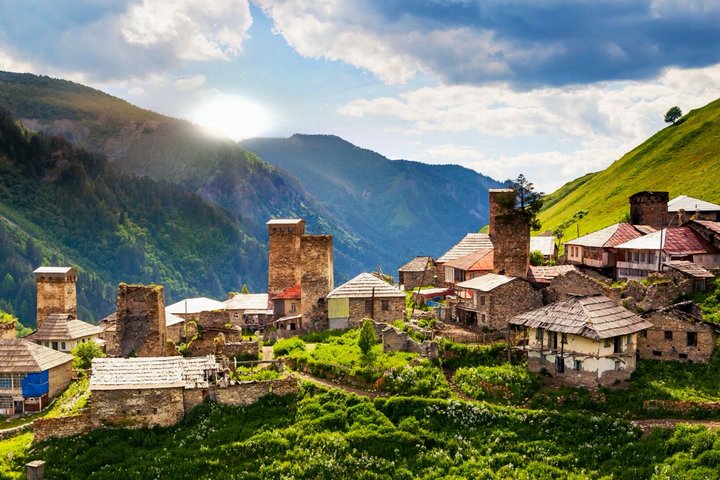 Tour privato di un giorno da Kutaisi al Passo di Svaneti Zagar e Ushguli