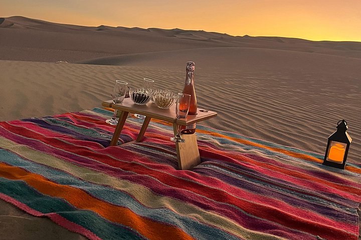 Huacachina : Expedición en Buggy UTV & Celebración Premium del Desierto