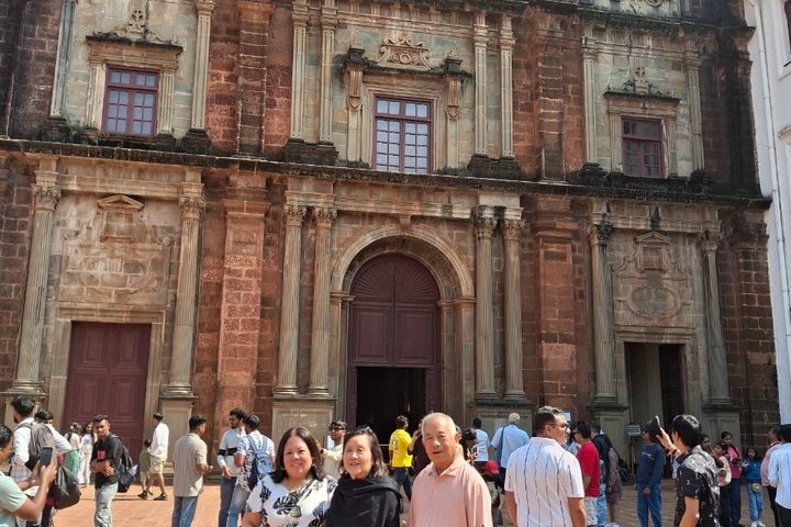 Scopri i tesori di Goa: un'escursione a terra di un'intera giornata