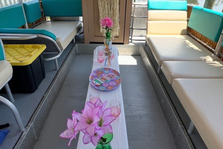 Croisières privées de 2 heures en bateau Tiki à Virginia Beach