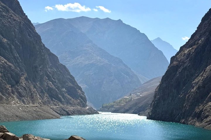 Tadzjikistan : All Inclusive sju sjöar tur från Samarkhand