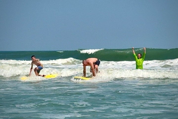 Impara a fare surf a Daytona Beach Lezioni di surf Principianti per tutti