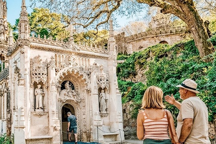 Sintra : Regaleira Guided Tour & Tickets (Add-on Pena, Monserrate)
